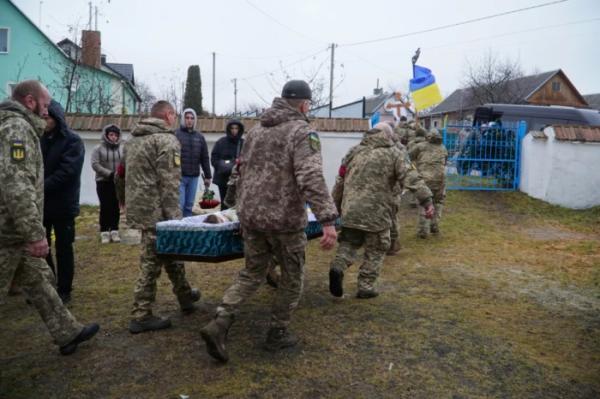 У Володимирській громаді поховали Олександра Талікова, який загинув під час обстрілу Запоріжжя6