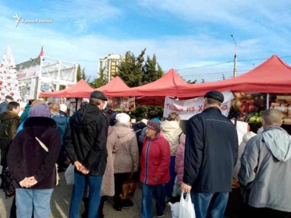 Ярмарок в окупованому Севастополі / Фото Крим.Реалії