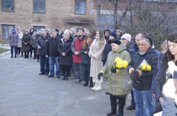 В Острозі відкрили меморіальну дошку загиблому воїнові Андрієві Лозюкові6