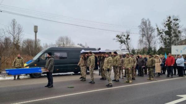 Додому назавжди повернувся загиблий військовий Сергій Бубела з Шацької громади1