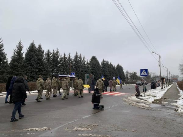 Додому назавжди повернувся загиблий військовий Сергій Бубела з Шацької громади4