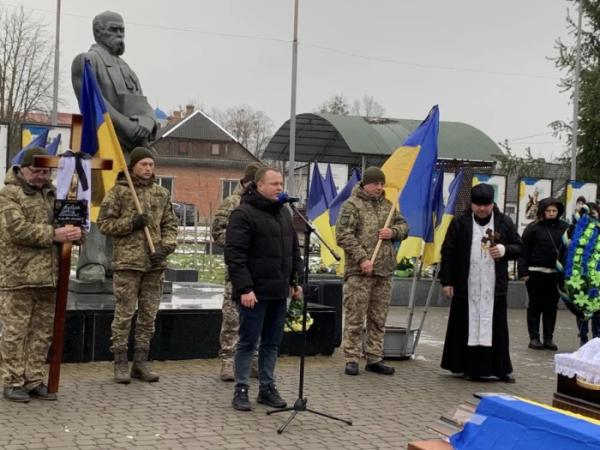 Додому назавжди повернувся загиблий військовий Сергій Бубела з Шацької громади24