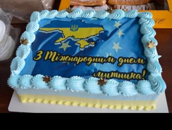 Юні волонтери з Любомля провели благодійний ярмарок на митниці18