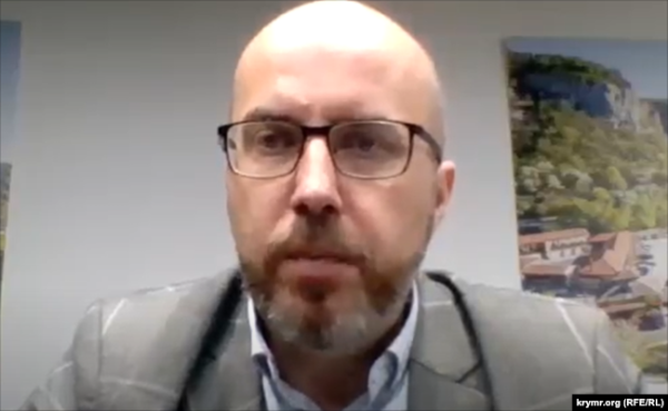 Заступник постійного представника президента України в АРК Денис Чистіков