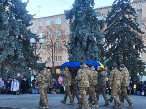 У Ковелі в останню земну дорогу провели захисника Станіслава Вакуліча4