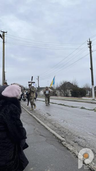 У Люблинецькій громаді попрощалися з захисником Олександром Савлуком1