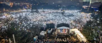 У Словаччині десятки тисяч людей вийшли на протест проти уряду Фіцо