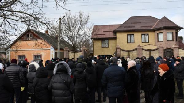 Березівська громада попрощалася з воїном Ігорем Соловйовим7