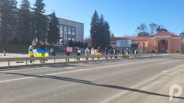 Я – не порожнє місце: в Острозі провели акцію на підтримку військовополонених6