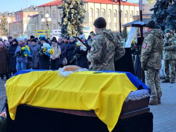 У Ковелі попрощалися з Романом Ващуком, який понад рік вважався зниклим безвісти15