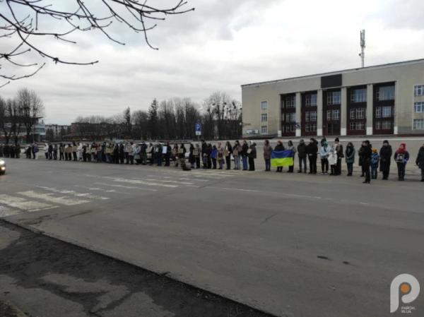 У Шептицькому провели акцію нагадування про хвилину мовчання5