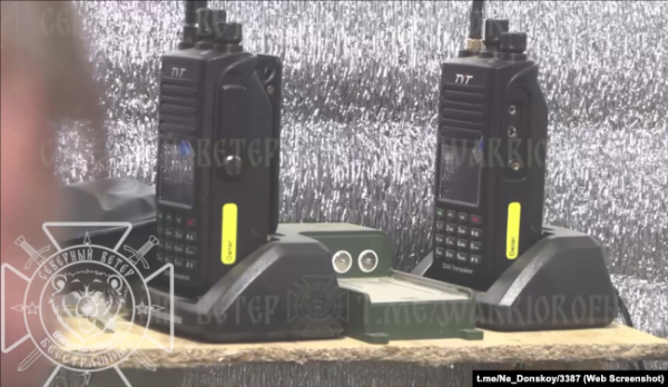 Рації TYT MD-UV390 зв'язківців 810-ї обрмп