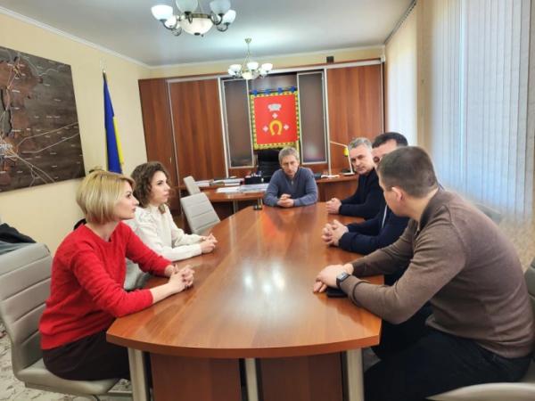 Мер Ковеля поспілкувався з новим керівником Волинського обласного центру екстреної медичної допомоги1