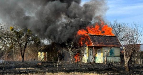 У Ковелі горіли будиночки у садівничому масиві