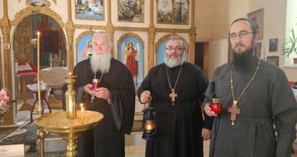 Благодатний вогонь у Скадовську / Окупаційні канали Благодатний вогонь у Скадовську / Окупаційні канали