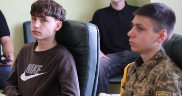 Діти загиблих та зниклих безвісти військових відвідають США
