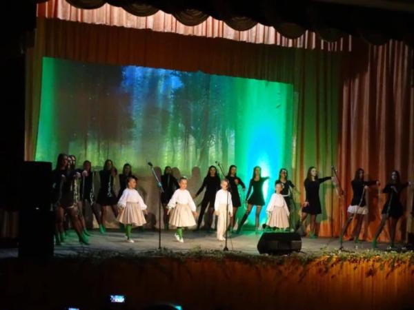 На весняно-великодньому концерті у Турійську зібрали понад 9 тисяч гривень для ЗСУ4