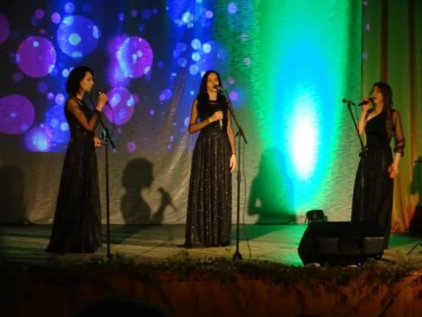 На весняно-великодньому концерті у Турійську зібрали понад 9 тисяч гривень для ЗСУ10
