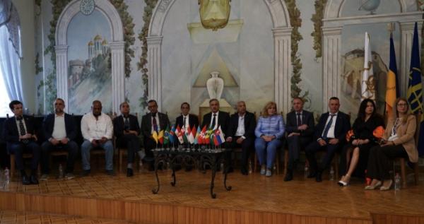В Острозькій академії відбувся V Міжнародний дипломатичний форум