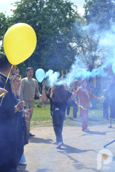 60 тисяч гривень для ЗСУ: учні Спецшколи у Великих Межирічах провели родинне свято та благодійний ярмарок59