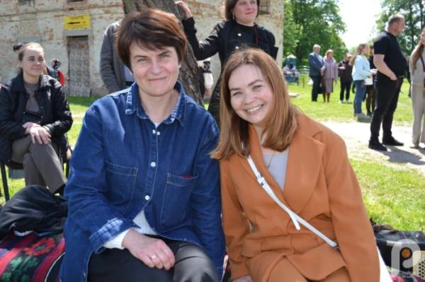 60 тисяч гривень для ЗСУ: учні Спецшколи у Великих Межирічах провели родинне свято та благодійний ярмарок9