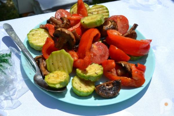 60 тисяч гривень для ЗСУ: учні Спецшколи у Великих Межирічах провели родинне свято та благодійний ярмарок39