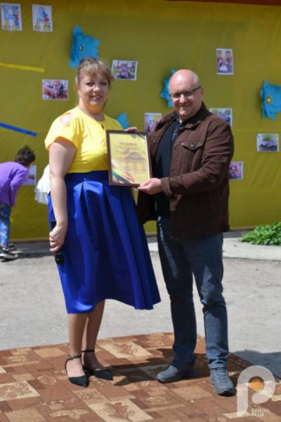 60 тисяч гривень для ЗСУ: учні Спецшколи у Великих Межирічах провели родинне свято та благодійний ярмарок79