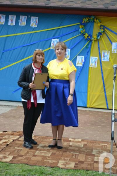 60 тисяч гривень для ЗСУ: учні Спецшколи у Великих Межирічах провели родинне свято та благодійний ярмарок18