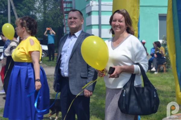 60 тисяч гривень для ЗСУ: учні Спецшколи у Великих Межирічах провели родинне свято та благодійний ярмарок68