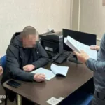 ДБР повідомило про підозру посадовцю військової частини, який закуповував хліб за завищеними цінами