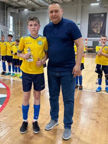 Футзалісти Маневицької спортшколи – бронзові призери Чемпіонату України U-132