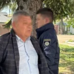 Голову однієї з селищних рад Подільського району викрили на одержанні хабаря за дозвіл на розміщення газової заправки