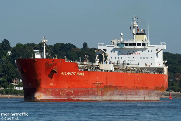 Морський експорт сирої нафти і нафтопродуктів із Росії через порти Балтійського моря у квітні 2025 року (база даних)0