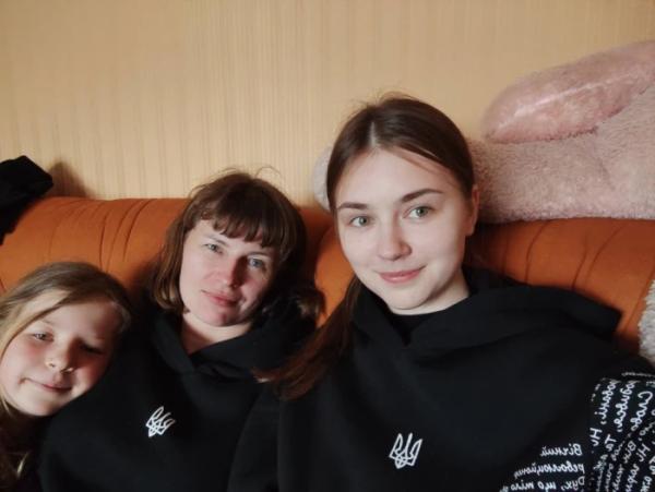 На благодійному ярмарку до Дня матері у Люблинці зібрали 50 тисяч гривень для ЗСУ8