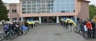 На Рівненщині зустріли учасників ветеранського велопробігу пам'яті захисників