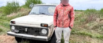 На Зарічненщині на гарячому затримали молодика, що видобував бурштин