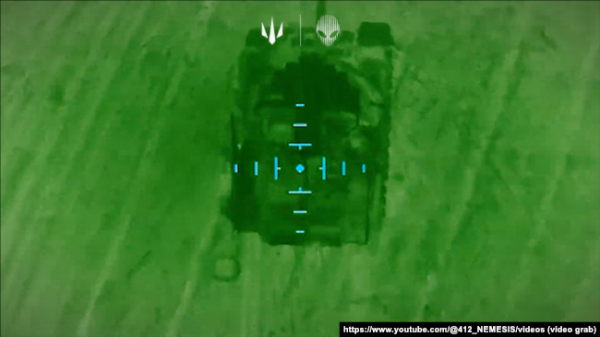 Кадр знищення російської техніки бійцями 412-го окремого полку безпілотних систем ЗСУ «Nemesis»