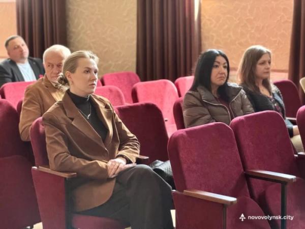 «Не згасне пам’ять у серцях»: у Нововолинську вшанували загиблих у Другій світовій війні7