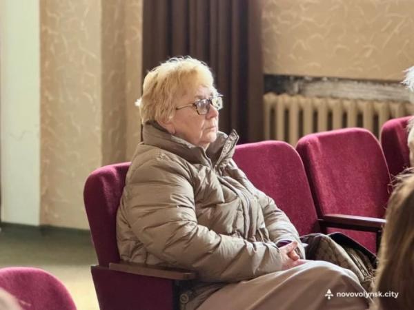 «Не згасне пам’ять у серцях»: у Нововолинську вшанували загиблих у Другій світовій війні4