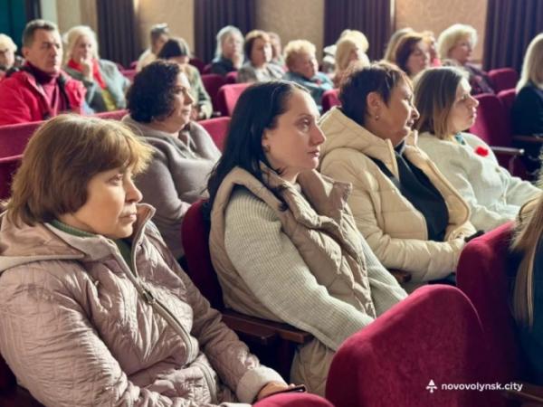 «Не згасне пам’ять у серцях»: у Нововолинську вшанували загиблих у Другій світовій війні6