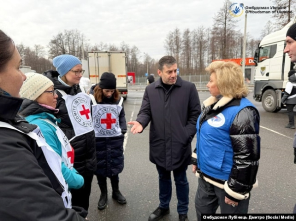 Обмін посилками та листами для військовополонених, передача та верифікація списків, репатріація тіл. Омбудсмени України та РФ Лубінець і Москалькова