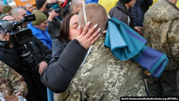 Обмін полоненими за формулою «175 на 175» (фотогалерея)