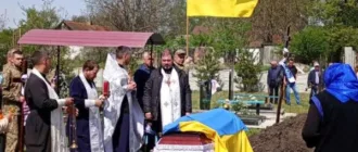 Острозька громада провела у засвіти воїна Павла Гарбарука