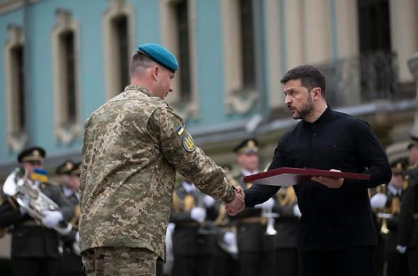Президент України відзначив державними нагородами миколаївських морських піхотинців6