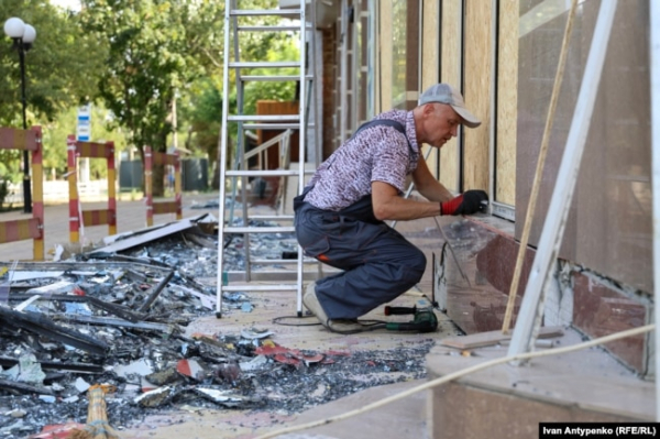 Наслідки російських обстрілів прифронтового Херсона