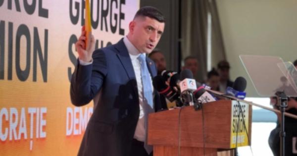 Лідер націоналістичного «Альянсу за Союз румунів» Джордже Сіміон