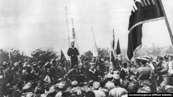 Виступ матроса-українця на Історичному бульварі в Севастополі влітку 1917 р. перед українізованими частинами морської піхоти «Спеціальної десантної дивізії»