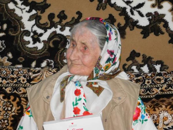 Столітній ювілей відсвяткувала жителька Кухітської Волі Надія Смоляк4