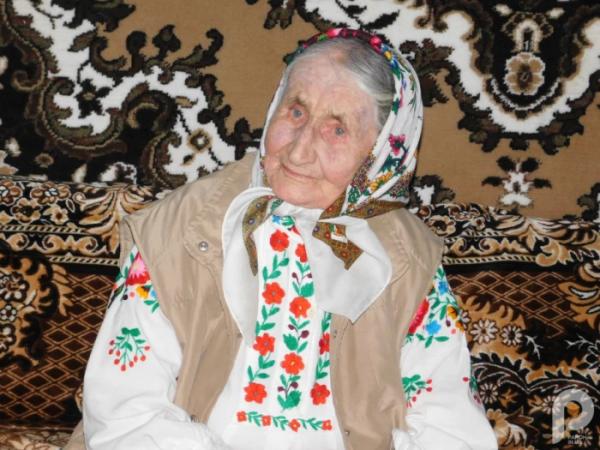 Столітній ювілей відсвяткувала жителька Кухітської Волі Надія Смоляк6