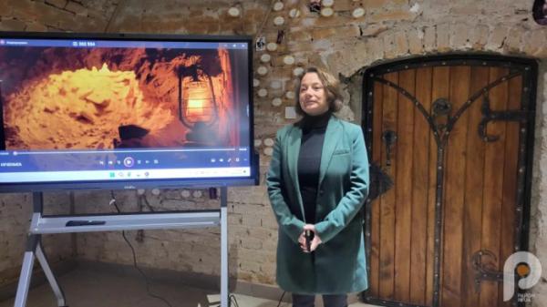 Світ складається з історій: якою була нічна екскурсія в Музеї Острозької академії2